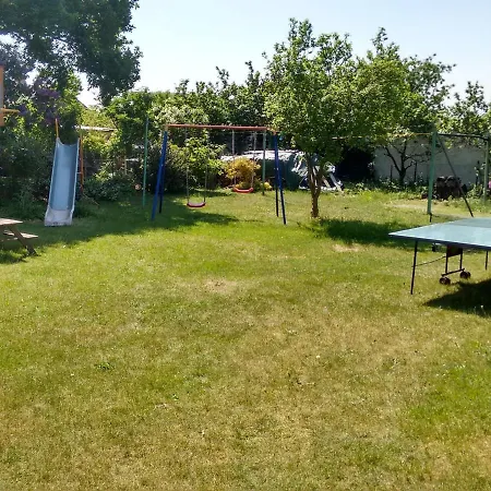 Bungalow In Fuhlendorf With Fenced Garden, Terrace, Barbecue Сasa de vacaciones